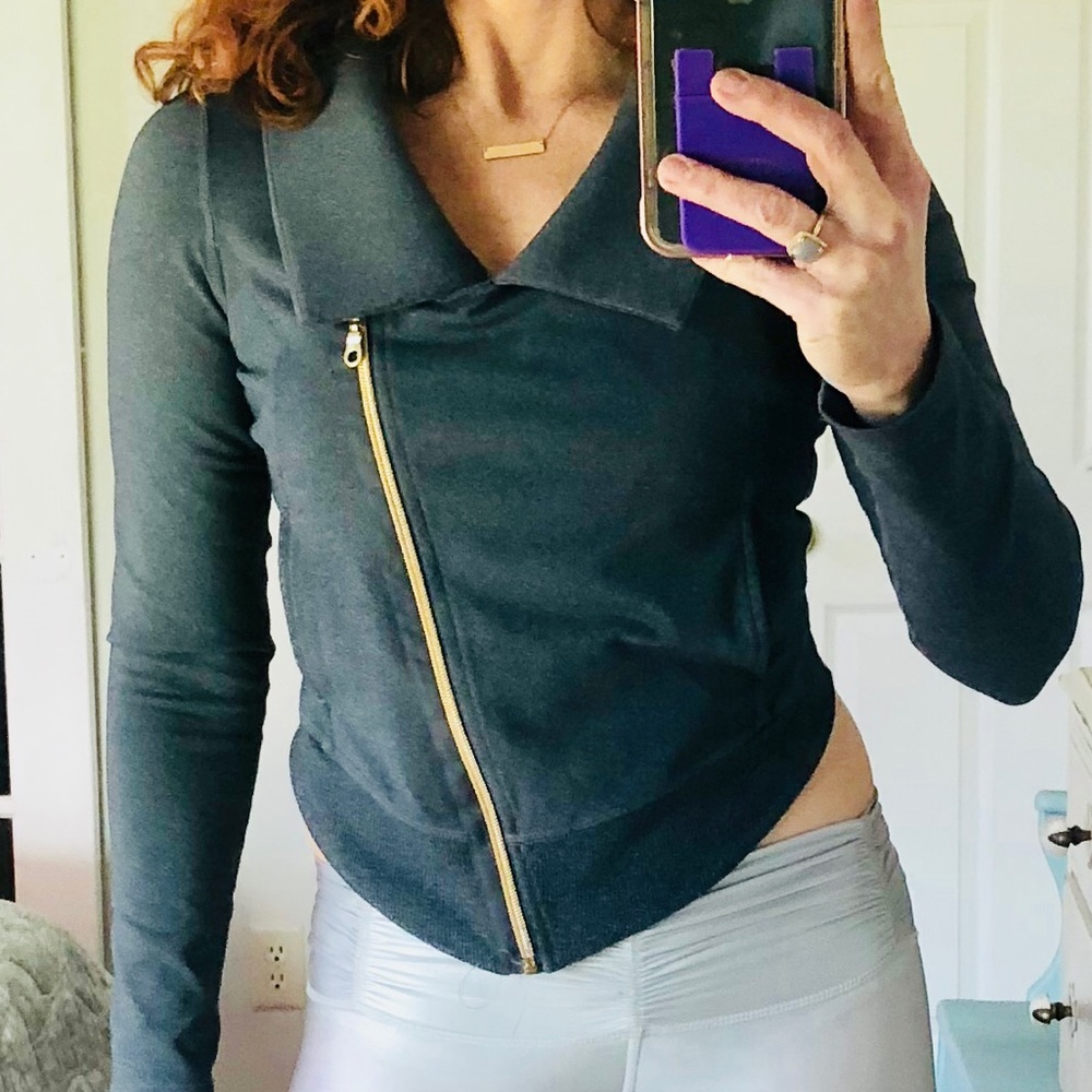 ❤️Karma Asymmetrical Grey Crop Jacket ATHLEISURE Sz SM Gold Zipper